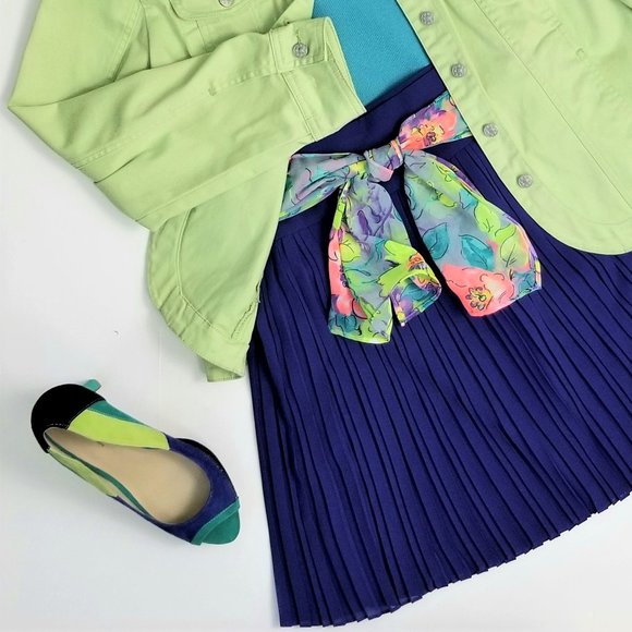 FIND THESE BEAUTIES & SO MUCH MORE IN MY CLOSET! - Picture 3 of 5